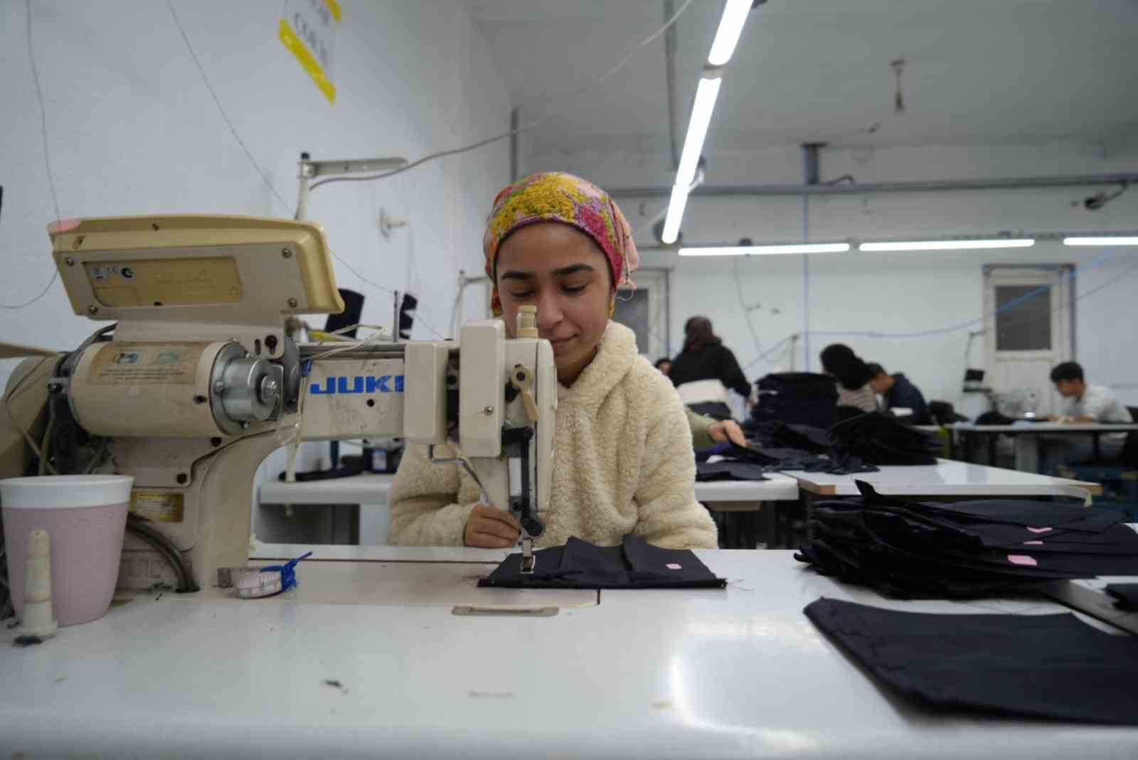 tersine goc metropolden koyune dondu kurdugu fabrika ile genclerin istihdam umudu oldu 4 L7pIyIsF