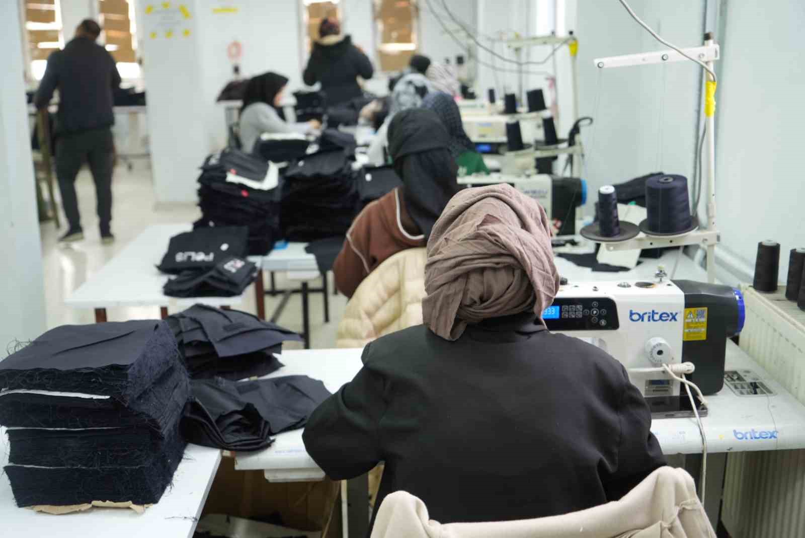 tersine goc metropolden koyune dondu kurdugu fabrika ile genclerin istihdam umudu oldu 5 PWVUdYeT