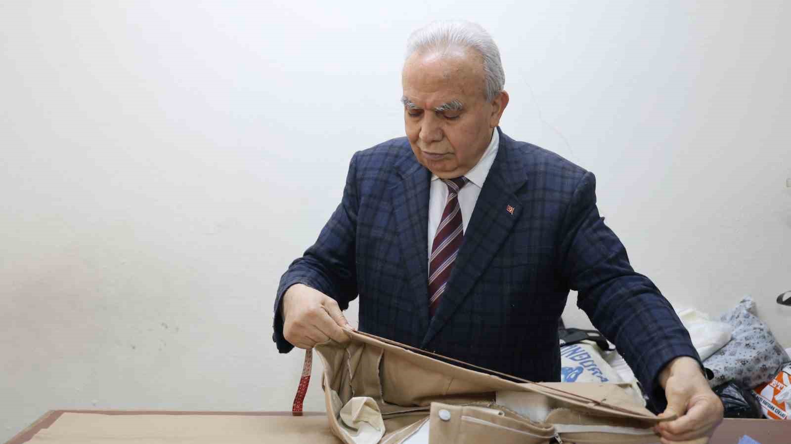 Terziliğe başladığı dükkanda emekli oldu 4 terzilige basladigi dukkanda emekli oldu 0 Tmcw6rCZ