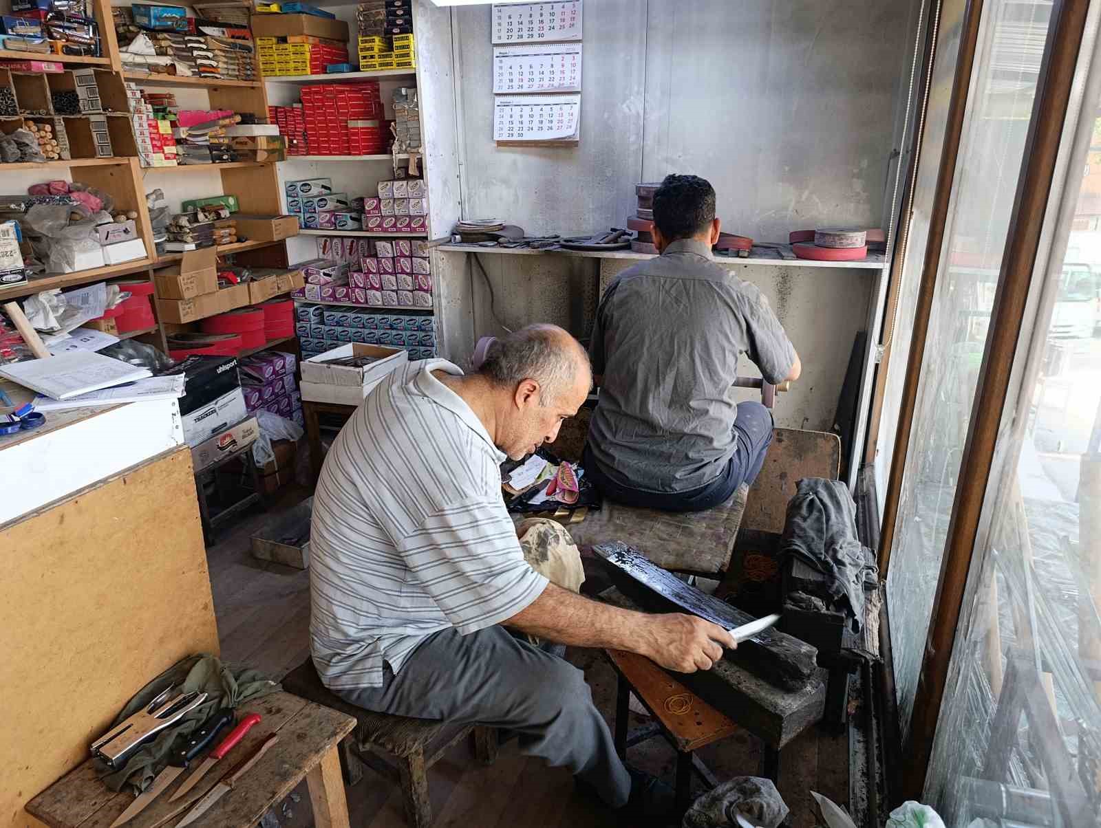 tescilli kahramanmaras bicaklari bayrama hazirlaniyor 0 pDZkbcR2