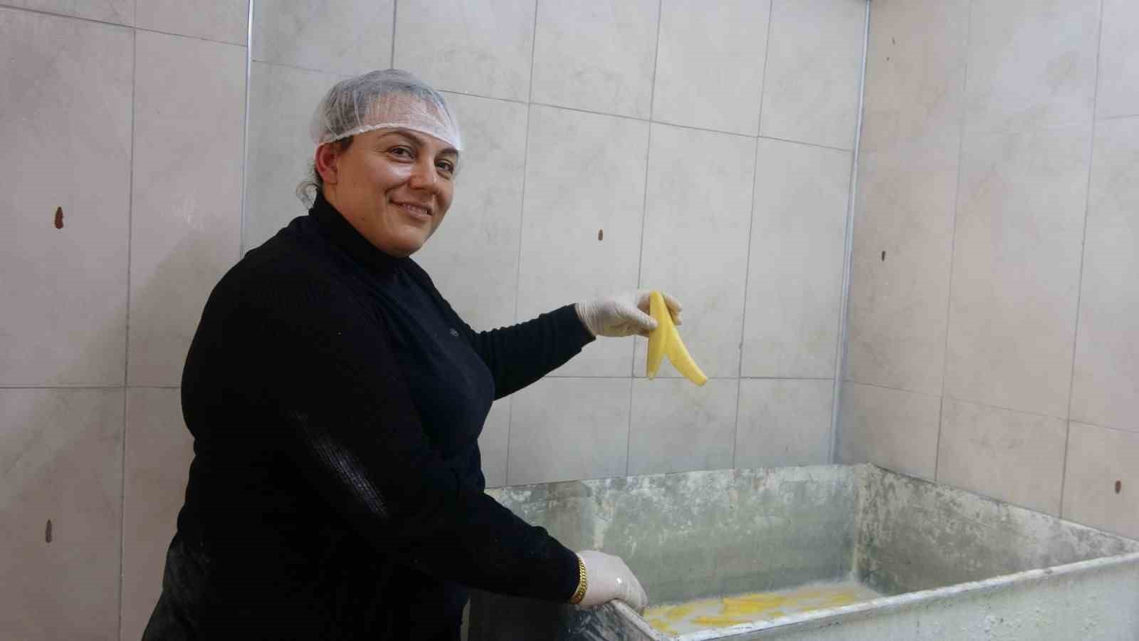 Tescilli lezzet kabak tatlısı depremzede ailenin ellerinde lezzet buluyor 7 tescilli lezzet kabak tatlisi depremzede ailenin ellerinde lezzet buluyor 3 yRtRWVLM
