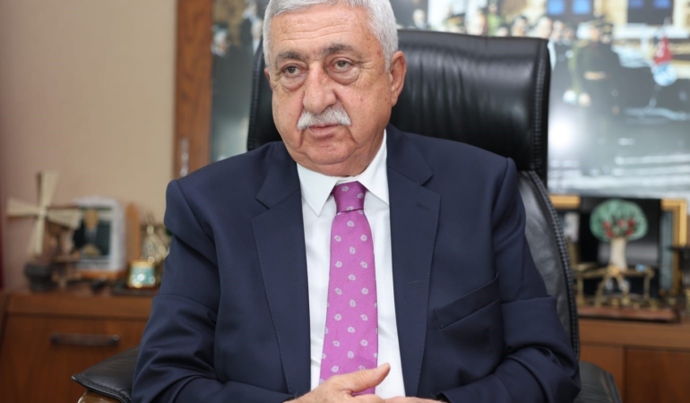 tesk-baskani-palandoken-turk-kuaforleri-dunya-sahnesinde-bayragimizi-dalgalandirdi-OUpk9jFp.jpg