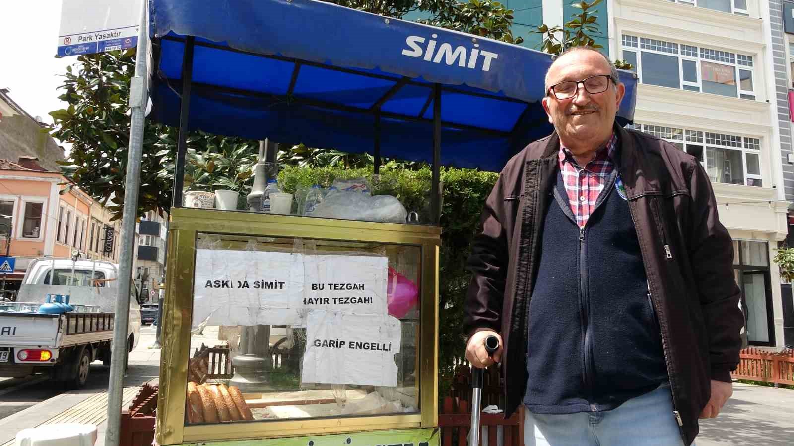 tezgahi kucuk gonlu buyuk engelli simitci 1 SeYwjr3S