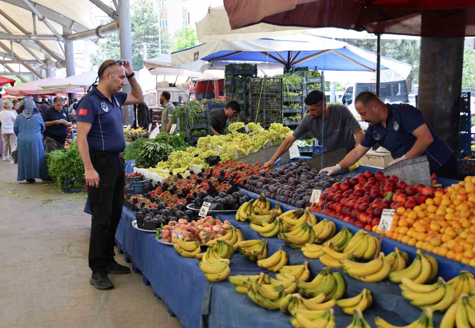 tezgahtaki teraziyle zabitaninki uydu esnaf guvende tam not aldi 1 b4Oimyyh