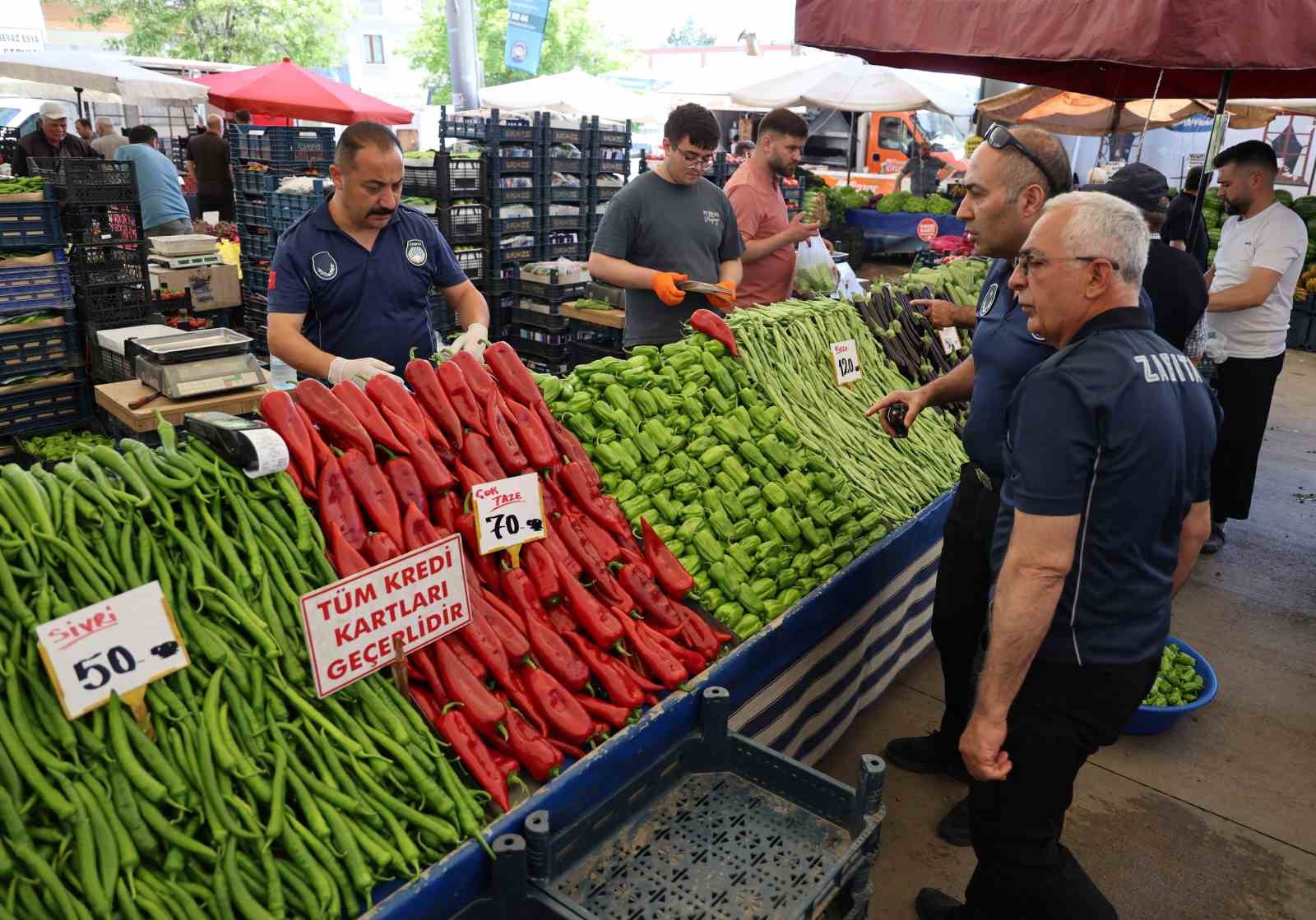 tezgahtaki teraziyle zabitaninki uydu esnaf guvende tam not aldi 2 ADQILDvC