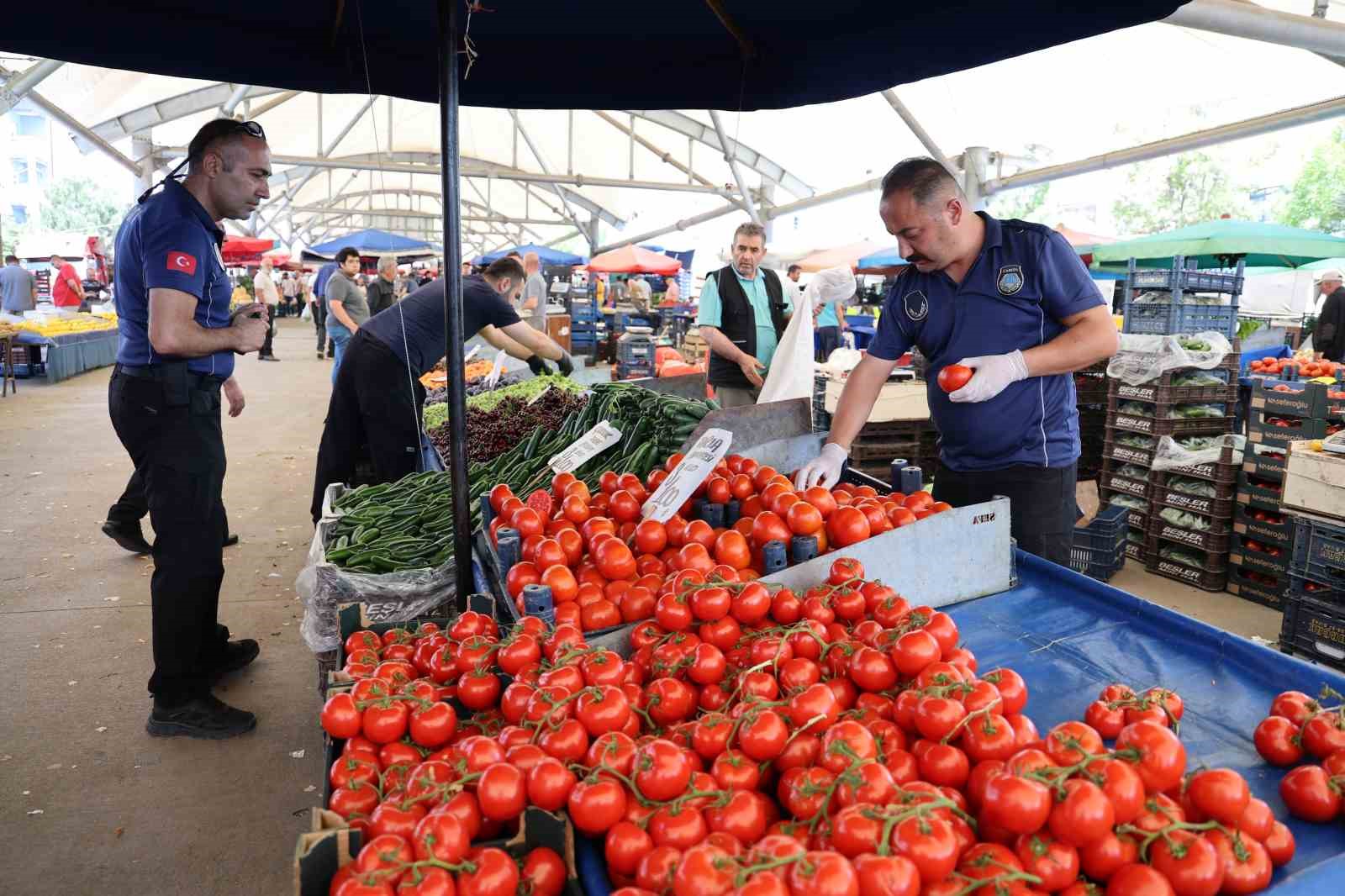 tezgahtaki teraziyle zabitaninki uydu esnaf guvende tam not aldi 3