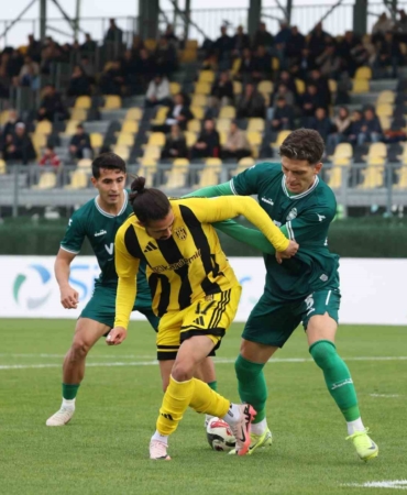 tff-2-lig-aliaga-fk-3-kirklarelispor-0-7SWtZPtK.jpg