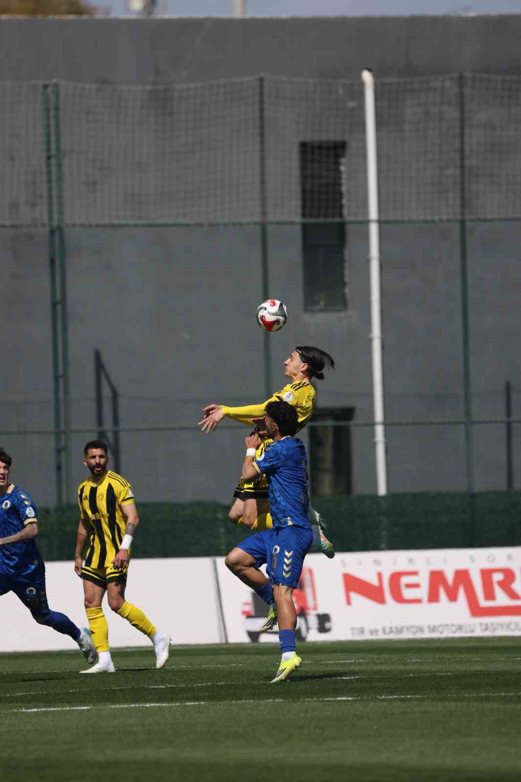 tff 2 lig aliaga fk 5 menemen fk 0 5 IQcPbWnR