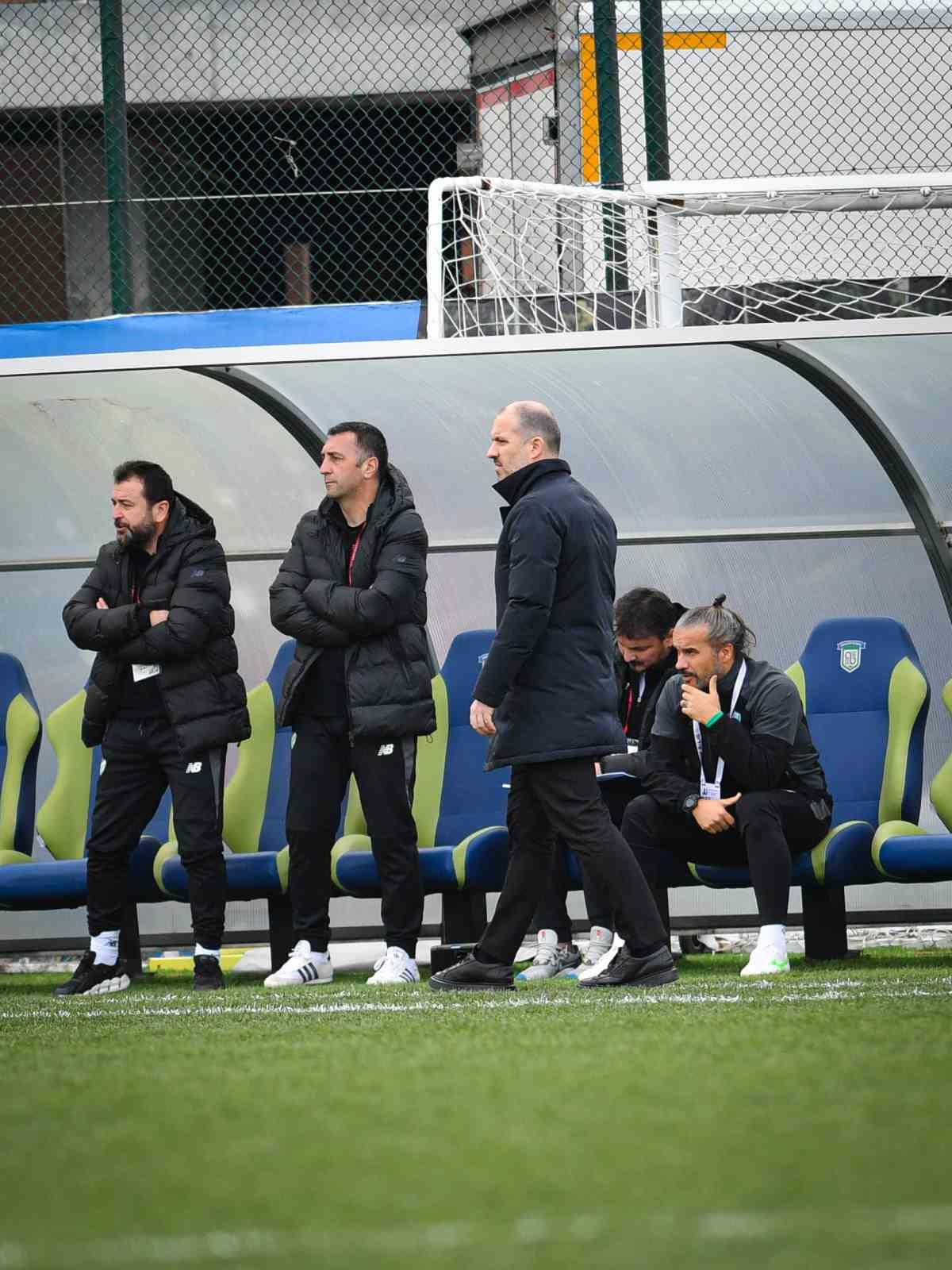  TFF 2. Lig: Arkent Arnavutköy Belediyespor: 0 - Bursaspor: 1 9 tff 2 lig arkent arnavutkoy belediyespor 0 bursaspor 1 5 1s8mQ6Fi