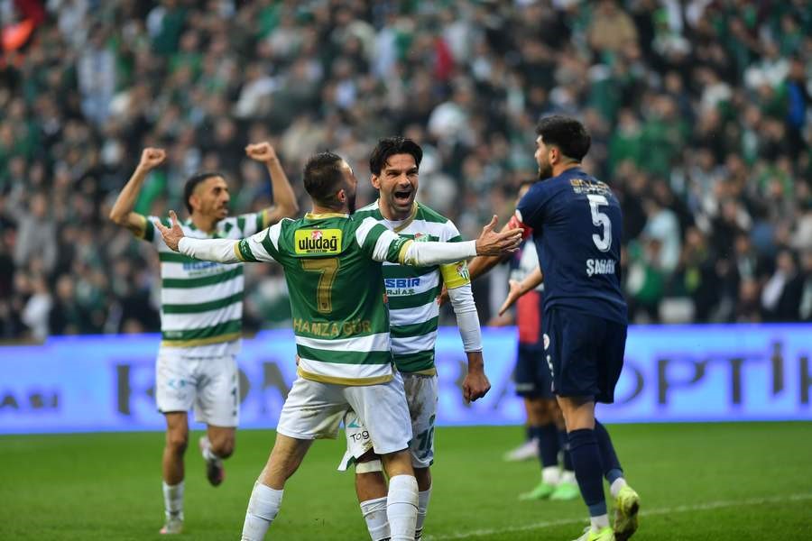 tff 2 lig bursaspor 3 fethiyespor 0 12 8HG5ThIV