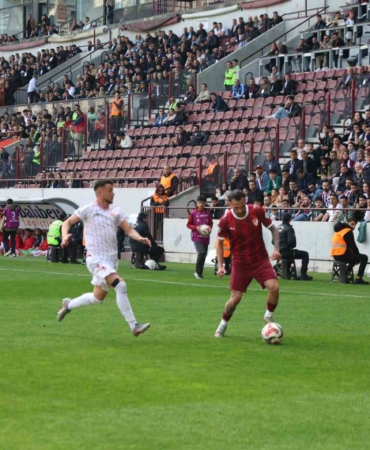 tff-2-lig-elazigspor-2-24-erzincanspor-0-zOcORK57.jpg