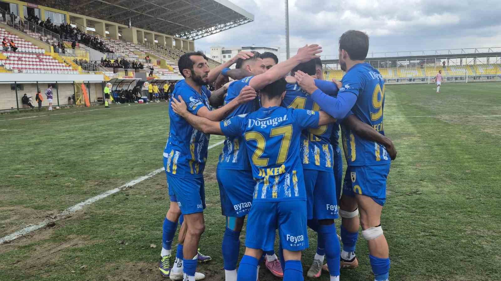 TFF 2. Lig: Muş Spor: 5 - Kahramanmaraş İstiklal Spor: 1 7 tff 2 lig mus spor 5 kahramanmaras istiklal spor 1 3 DAPFbPhB