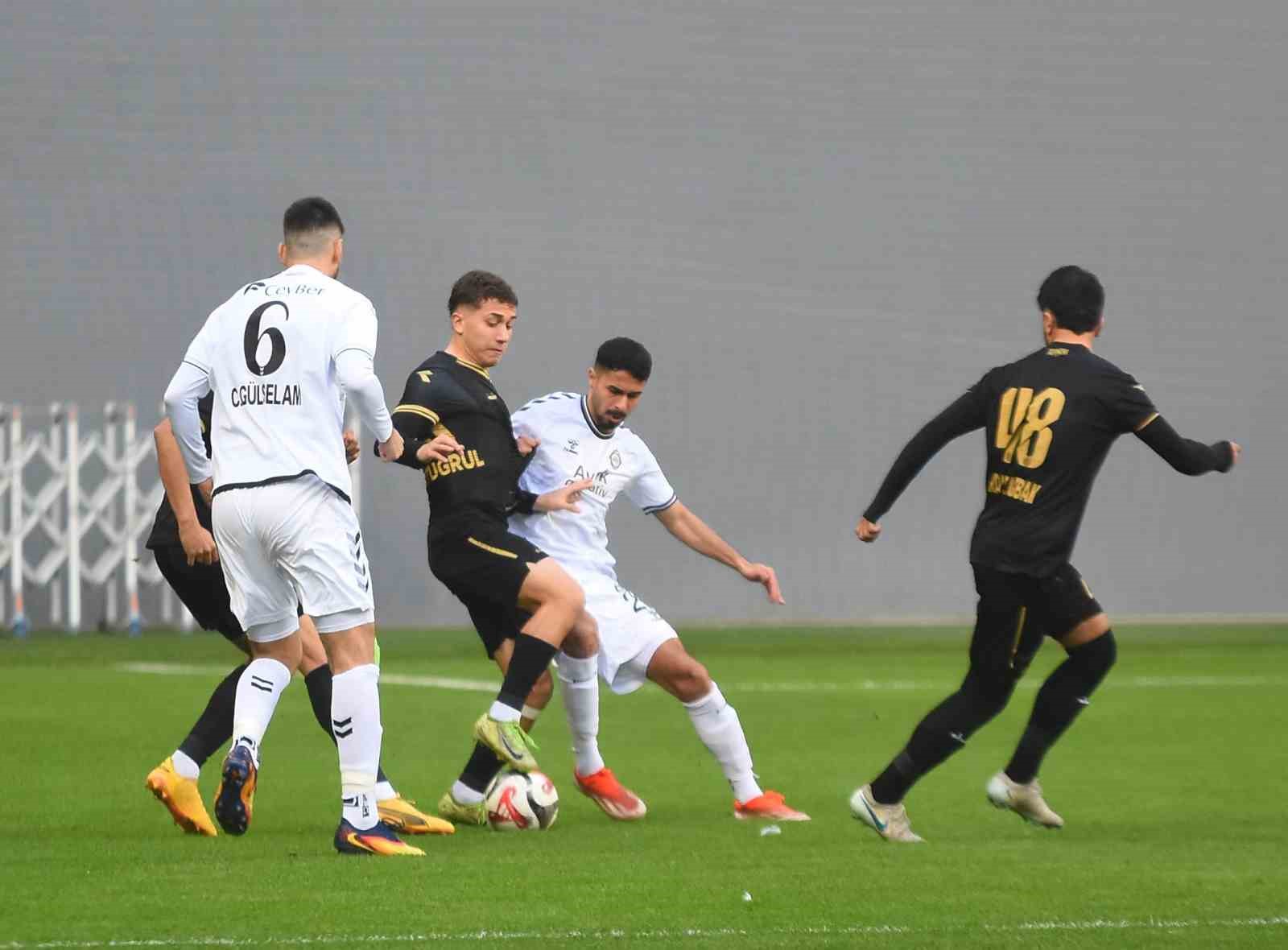 tff 3 lig altay 3 bornova 1877 0 1 IXCffZJy