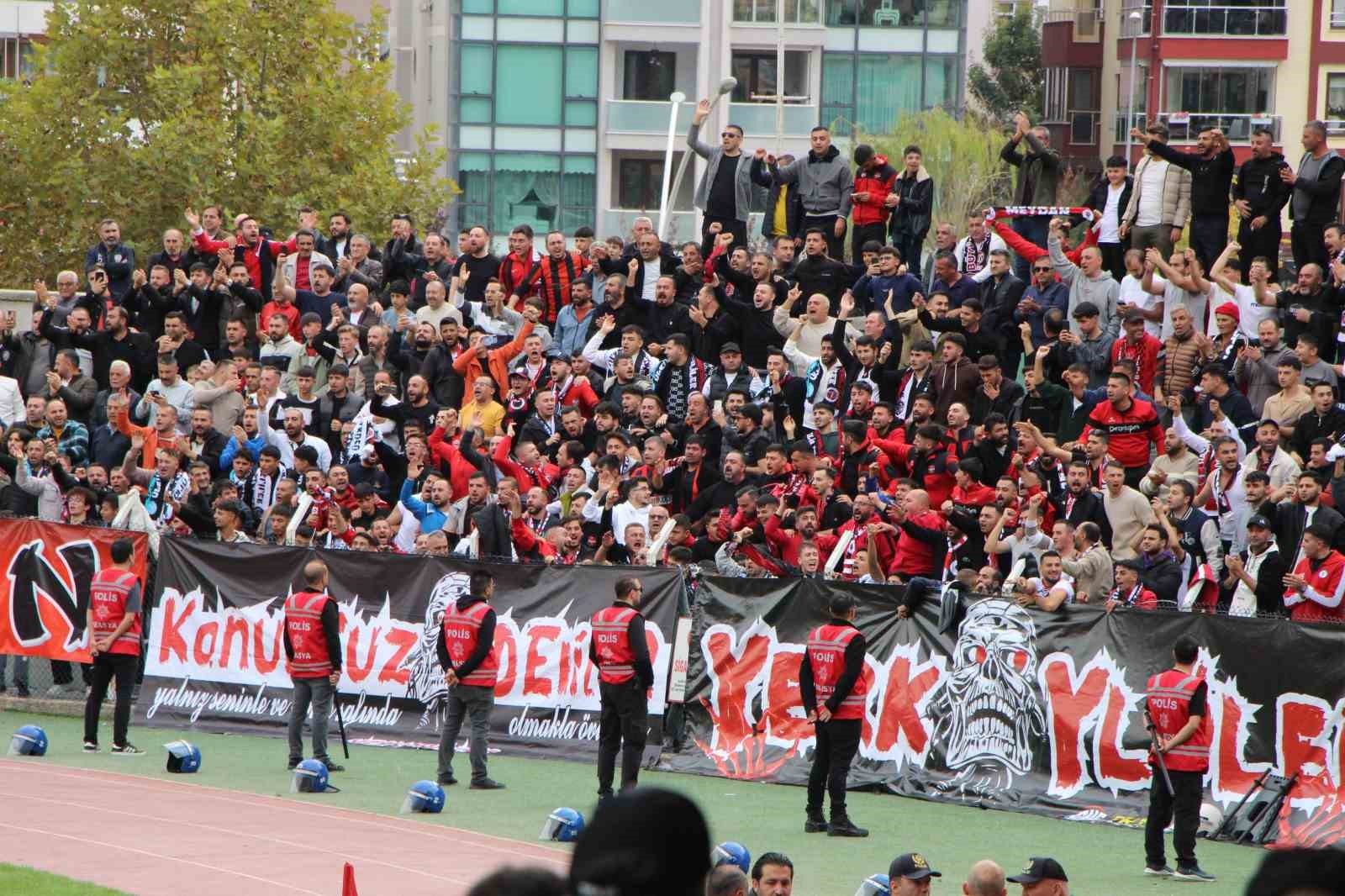 TFF 3. Lig: Amasyaspor: 3 - Yozgat Belediyesi Bozokspor: 1 8 tff 3 lig amasyaspor 3 yozgat belediyesi bozokspor 1 4 aq7nO98B