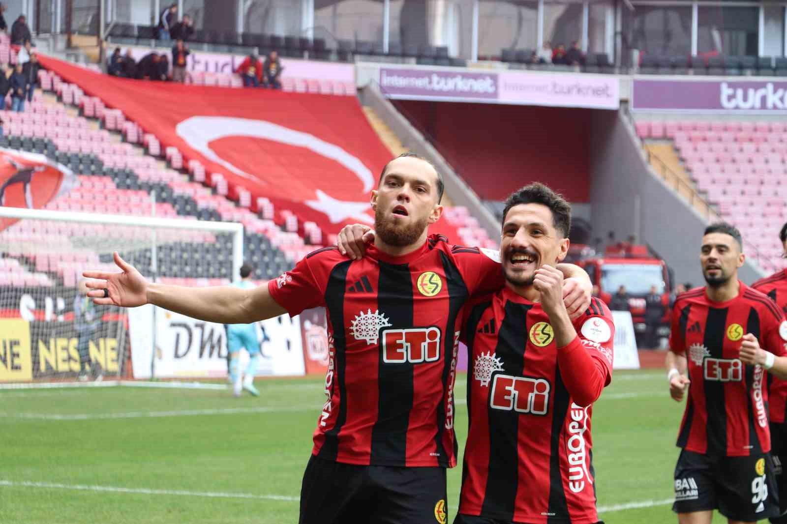 TFF 3. Lig Eskişehirspor: 2 - Tire 2021: 0 34 tff 3 lig eskisehirspor 2 tire 2021 0 30 grBZVB9c