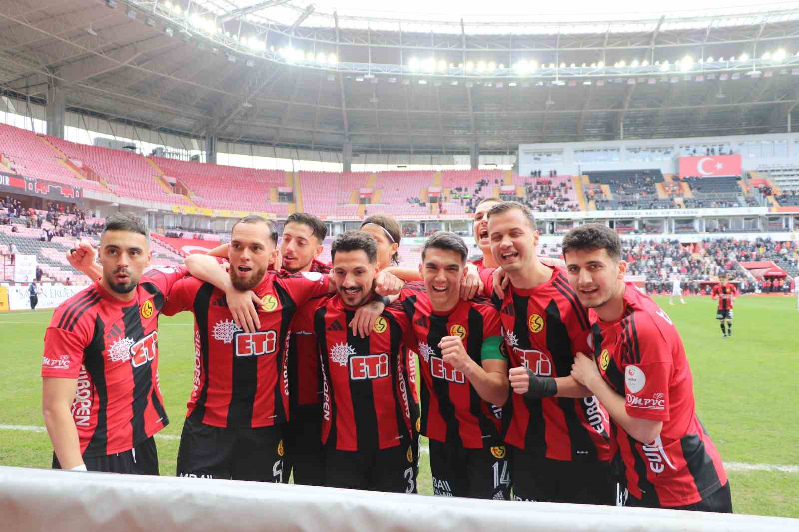 TFF 3. Lig Eskişehirspor: 2 - Tire 2021: 0 40 tff 3 lig eskisehirspor 2 tire 2021 0 36