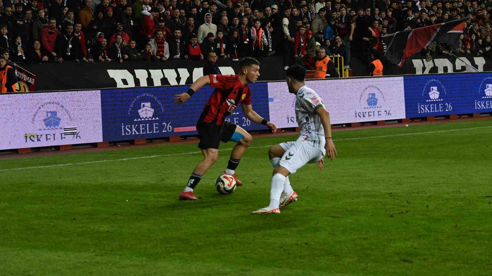 tff 3 lig eskisehirspor 3 karsiyaka 0 6 AkiIskNG