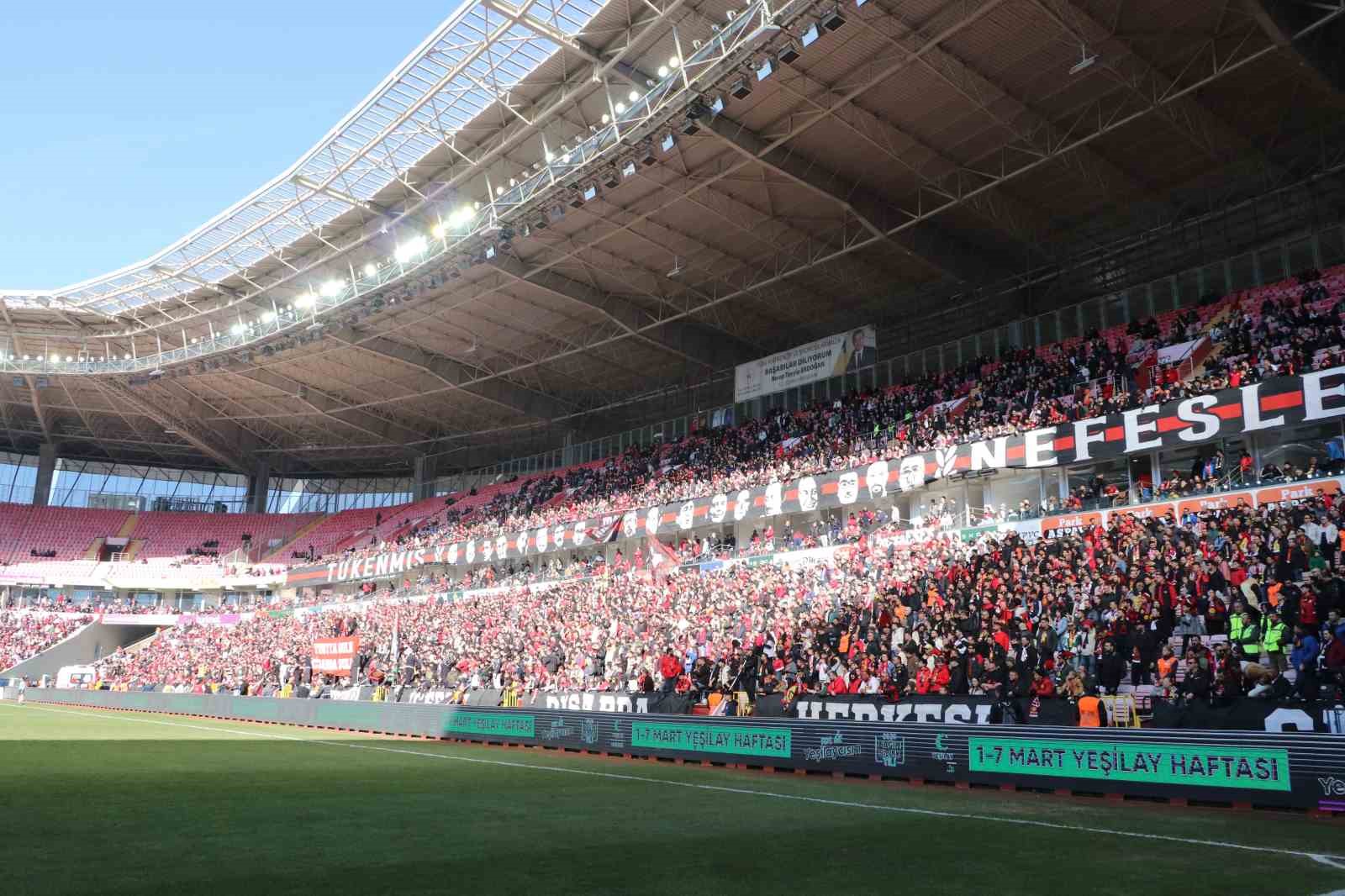 TFF 3. Lig Eskişehirspor: 7 - Bornova 1877 Sportif Yatırımlar: 0 23 tff 3 lig eskisehirspor 7 bornova 1877 sportif yatirimlar 0 19 U6AHGa6h