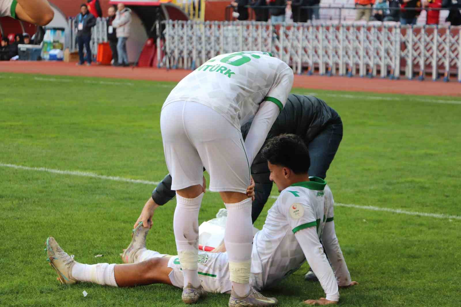 TFF 3. Lig Eskişehirspor: 7 - Bornova 1877 Sportif Yatırımlar: 0 7 tff 3 lig eskisehirspor 7 bornova 1877 sportif yatirimlar 0 3 jwMZl57t