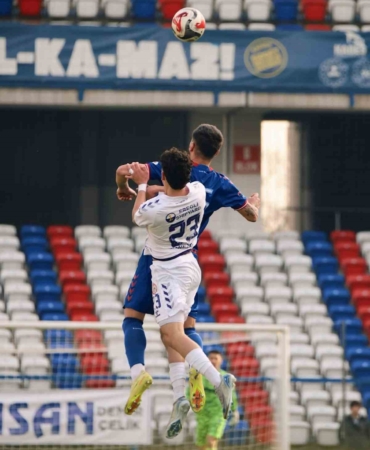 tff-3-lig-karabuk-idman-yurdu-1-kdz-eregli-belediyespor-3-1QzNiX1d.jpg