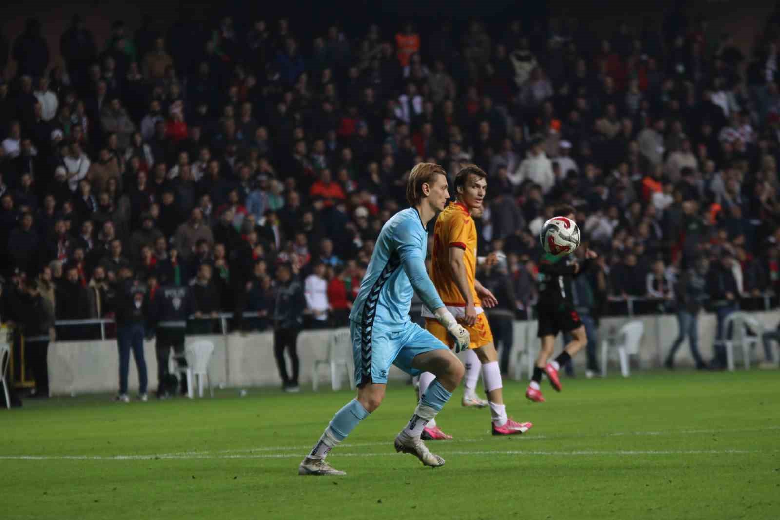 tff 3 lig karsiyaka 2 tire 2021 fk 1 10 O4Tz1UEL