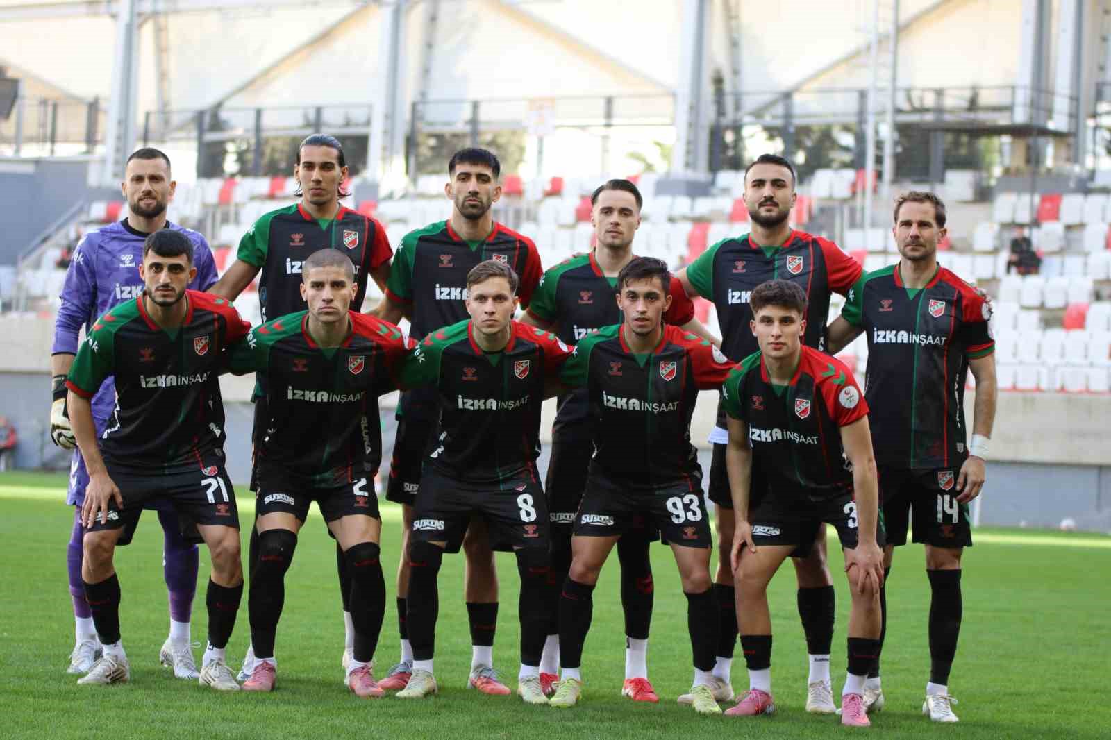 tff 3 lig karsiyaka 3 izmir coruhlu fk 1 1 elrd3X7J