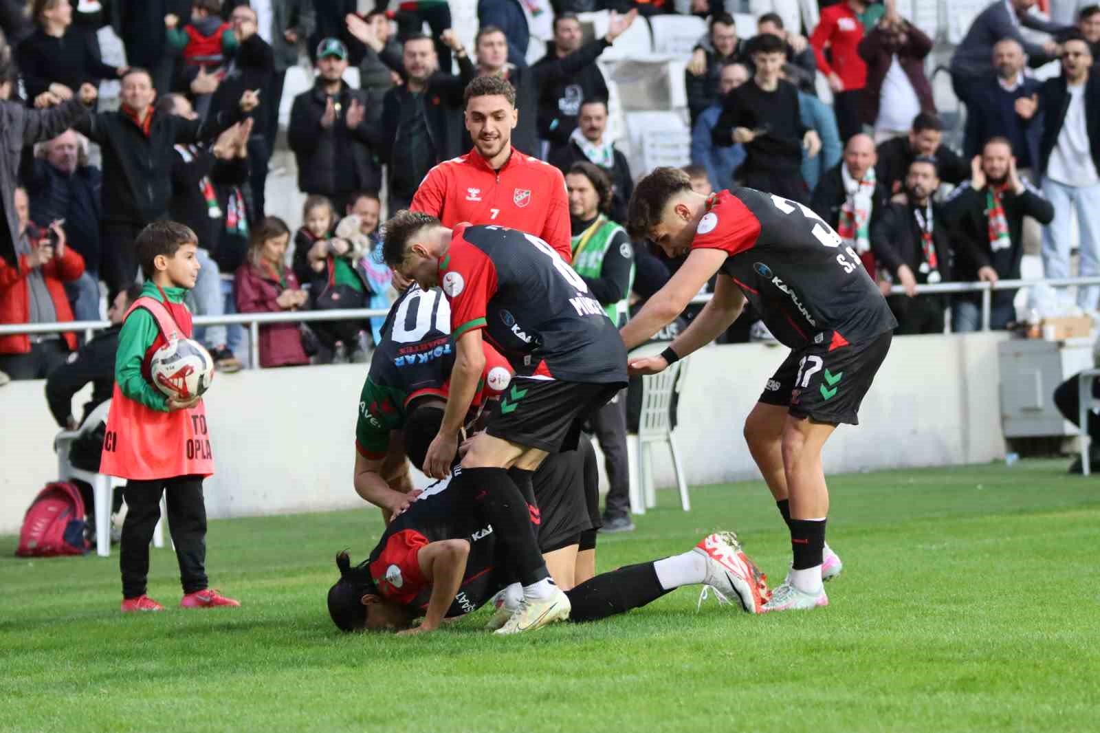 tff 3 lig karsiyaka 3 izmir coruhlu fk 1 12 aXZtnGDz