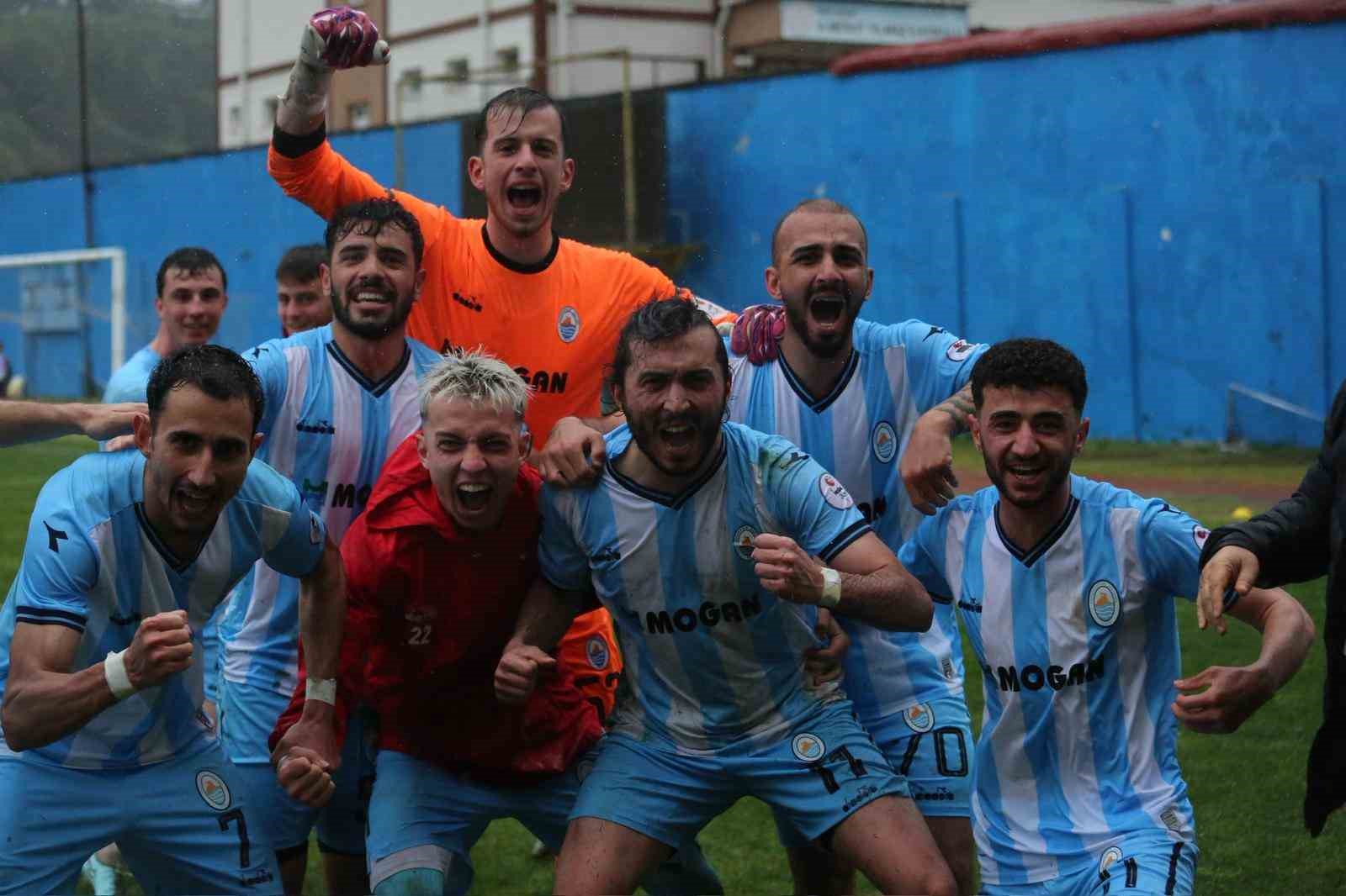 TFF 3. Lig: Pazarspor: 3 - Zonguldakspor FK: 3 5 tff 3 lig pazarspor 3 zonguldakspor fk 3 1 wcfclSSK