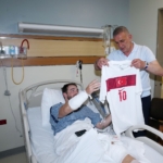 tff-baskani-haciosmanoglu-kaza-geciren-polisi-hastanede-ziyaret-etti-P5w1wLy8.jpg