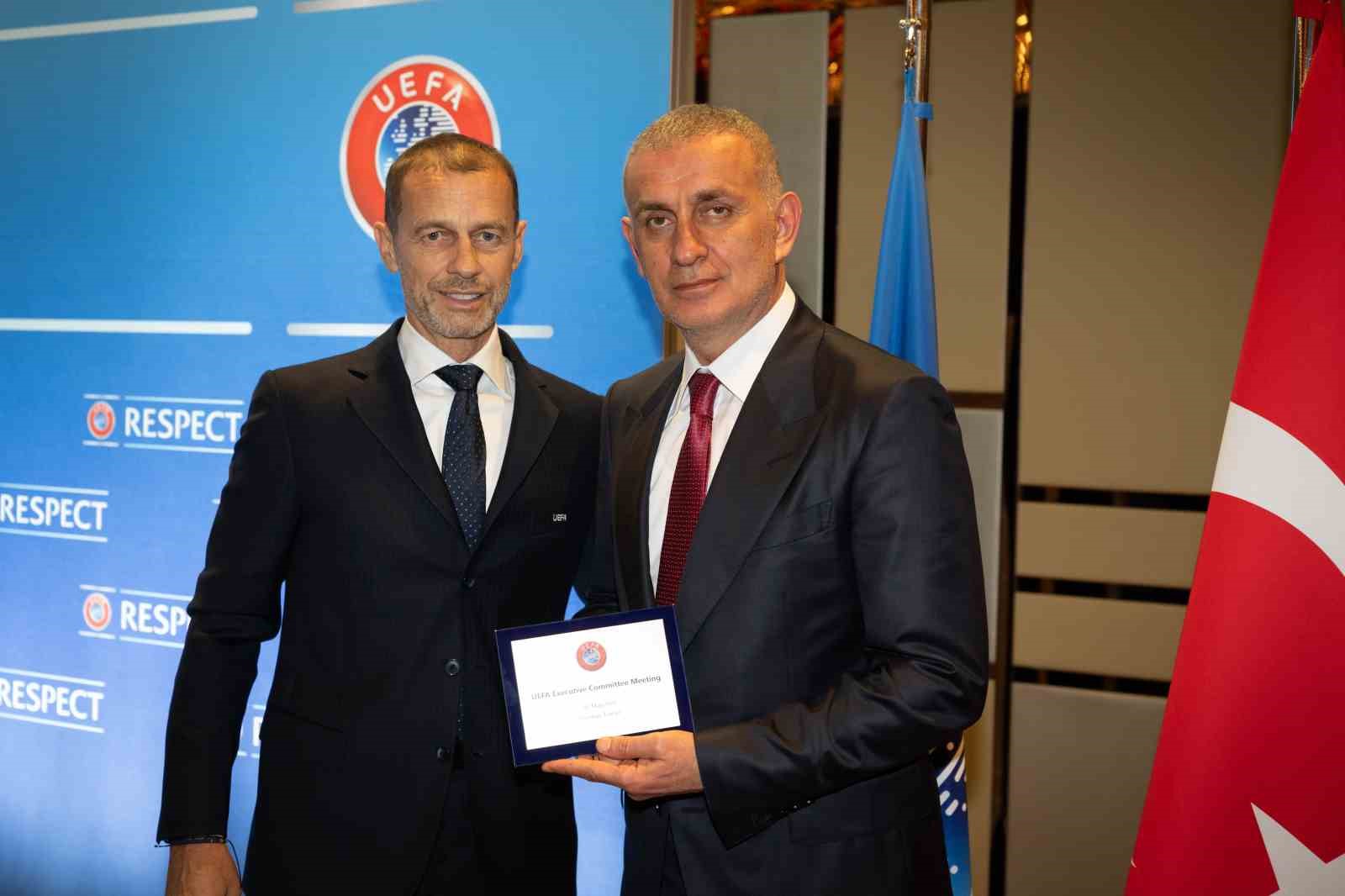 tff baskani haciosmanoglu uefa yonetim kurulu toplantisina katildi 0 KwBuw1gS