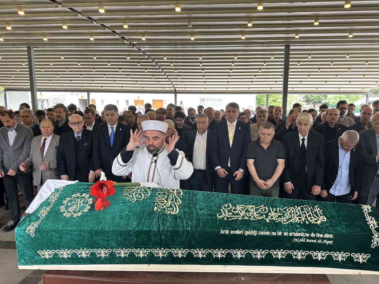 tff onursal baskani senes erzikin aci gunu esi dilek erzik son yolculuguna ugurlandi 4 iS7Wtj4G