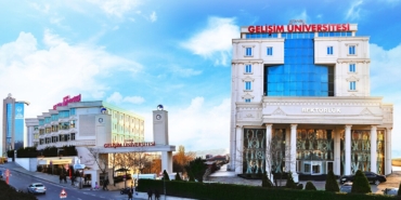 the-2026-alan-siralamalarinda-kuresel-yukselisini-surdurdu-muhendislik-ve-sosyal-bilimlerde-buyuk-basari-lV3g3OBi.jpg