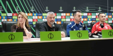 thomas-reis-dinamo-kiev-macini-dort-gozle-bekliyoruz-F1GU1EC8.jpg