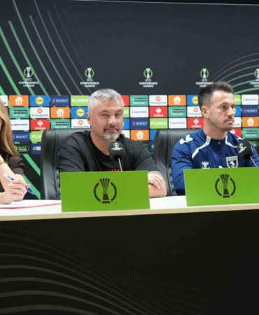 thomas-reis-dinamo-kiev-macini-dort-gozle-bekliyoruz-F1GU1EC8.jpg