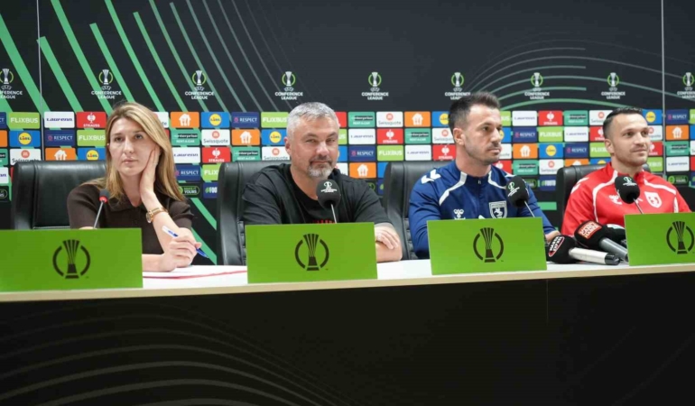 thomas-reis-dinamo-kiev-macini-dort-gozle-bekliyoruz-F1GU1EC8.jpg