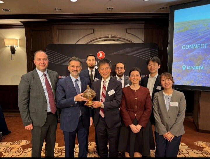 thy yonetim kurulu ve icra komitesi baskani prof dr seker tokyoda yatirimcilarla bulustu 3 jFp1zqFK