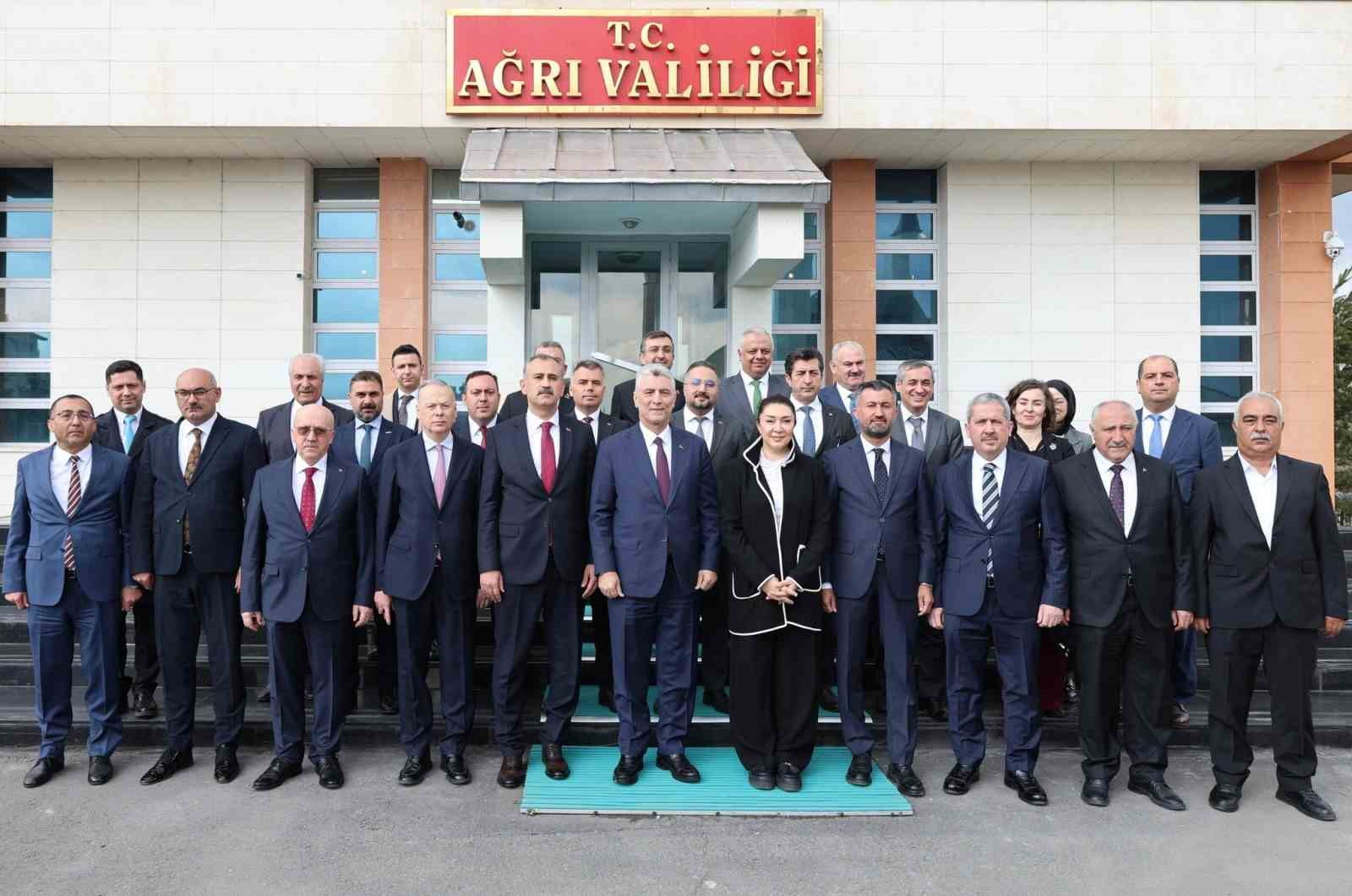 Ticaret Bakanı Bolat: "Ağrı’ya 23 yılda 85 milyar liralık yatırım yapıldı" 4 ticaret bakani bolat agriya 23 yilda 85 milyar liralik yatirim yapildi 0 ideqbheB