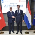 ticaret-bakani-bolat-hollandada-3C7gwqjR.jpg