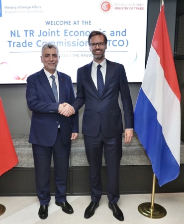 ticaret-bakani-bolat-hollandada-3C7gwqjR.jpg