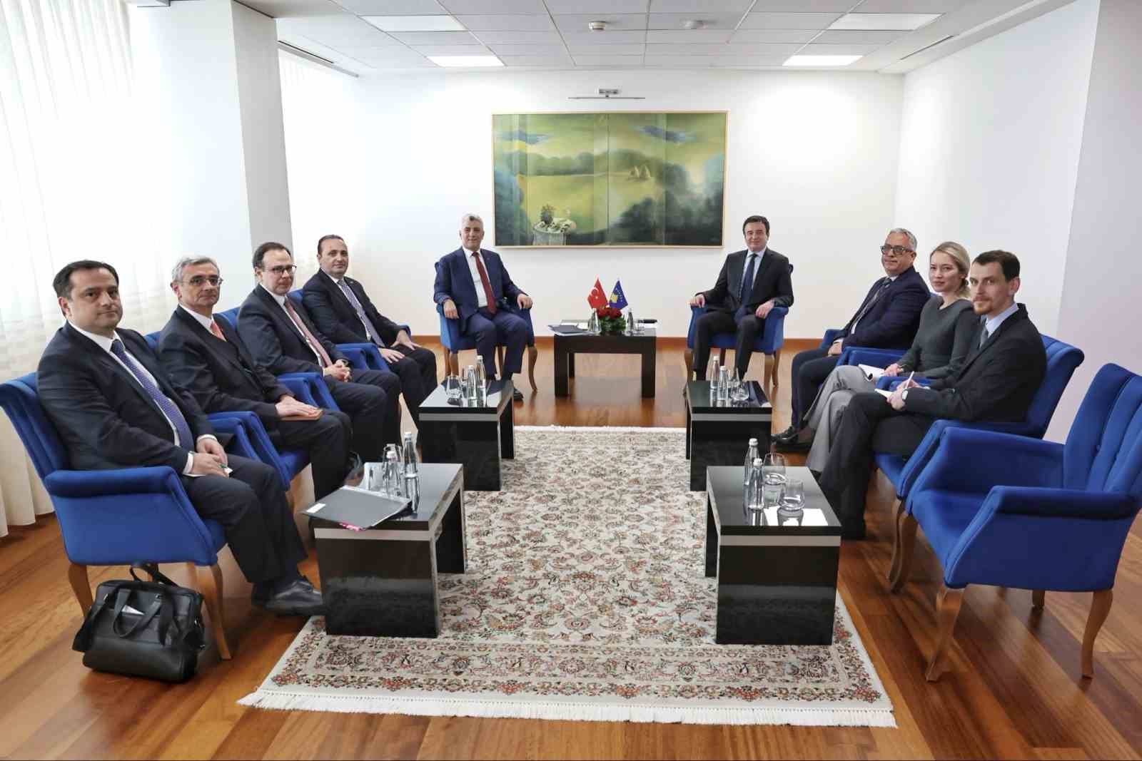 Ticaret Bakanı Bolat, Kosova Başbakanı Kurti ile bir araya geldi 8 ticaret bakani bolat kosova basbakani kurti ile bir araya geldi 4 B5EEFvOD