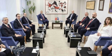 ticaret-bakani-bolat-kosova-basbakani-kurti-ile-bir-araya-geldi-Yj9TsSXy.jpg