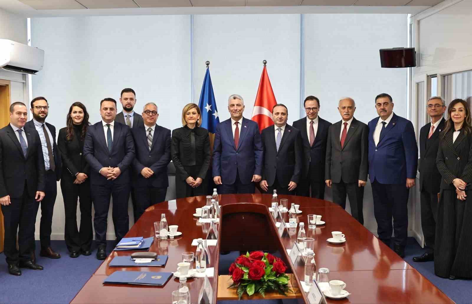 Ticaret Bakanı Bolat, Kosovalı mevkidaşıyla görüştü 4 ticaret bakani bolat kosovali mevkidasiyla gorustu 0 zzYNWAcm