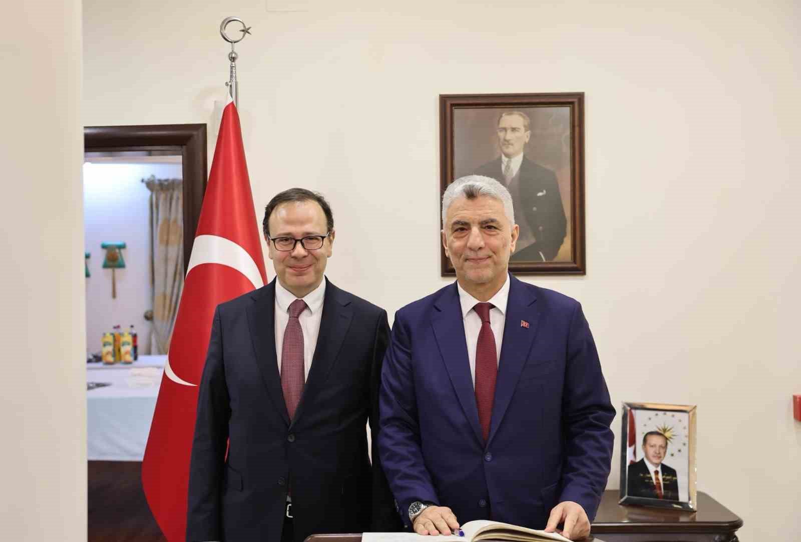 Ticaret Bakanı Bolat, Kosovalı mevkidaşıyla görüştü 9 ticaret bakani bolat kosovali mevkidasiyla gorustu 5 vDpsiCLP