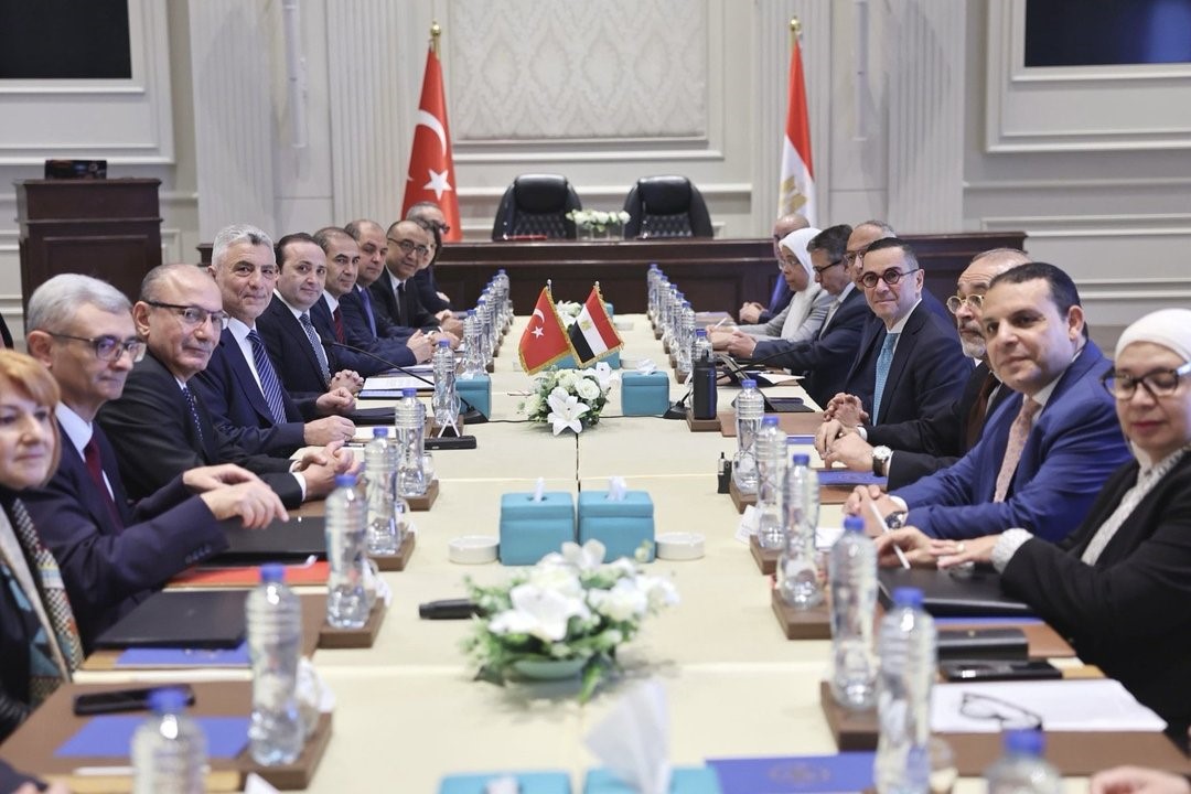 ticaret bakani bolat misirda ydtim ii donem toplantisina katildi 3 BrAO6drf