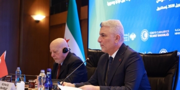ticaret-bakani-bolat-suriye-ekonomi-ve-sanayi-bakani-el-saar-ile-gorustu-QfcFVPKx.jpg