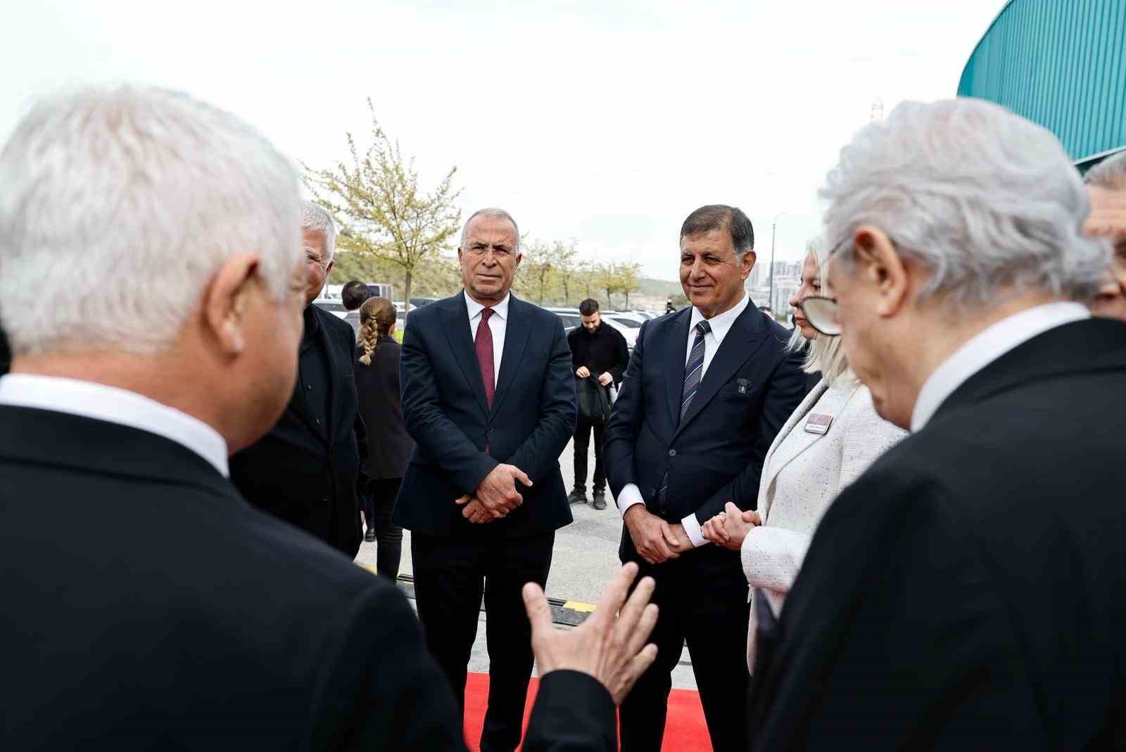 ticaret bakani omer bolat islenmis urun ihracatinda yuzde 65lik hacmi teknoloji ile yuzde 90lara ElXwOtuK