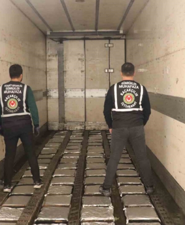 ticaret-bakanligi-gumrukler-muhafaza-ekipleri-kasim-ayinin-ilk-haftasinda-toplam-1-ton-65-kilogram-dJtHVYZY.jpg