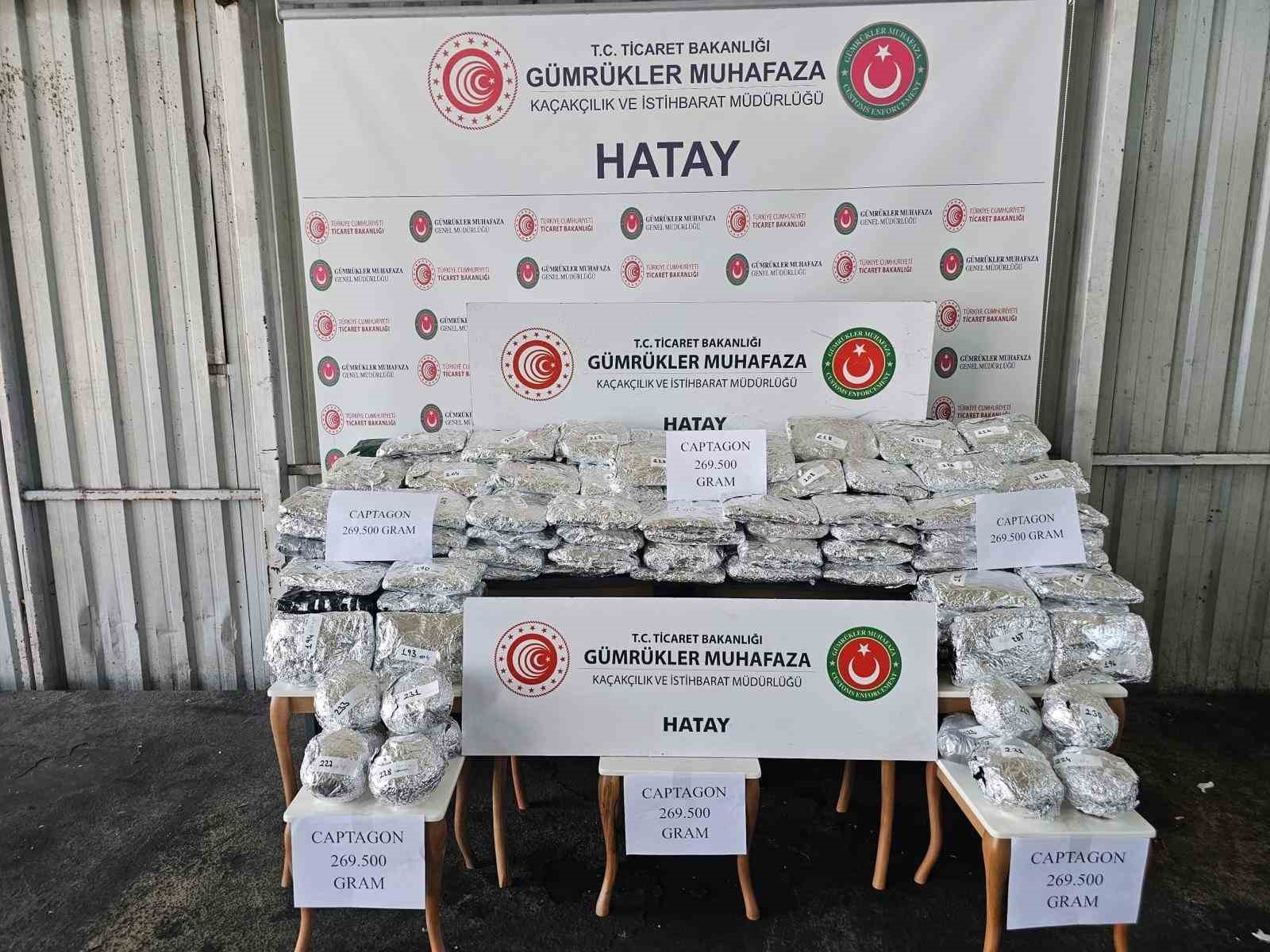 Ticaret Bakanlığı: "Hatay ve İstanbul Havalimanı’nda 673 milyon lira tutarında uyuşturucu madde ele geçirildi" 6 ticaret bakanligi hatay ve istanbul havalimaninda 673 milyon lira tutarinda uyusturucu madde ele gecirildi 7d1I69VK