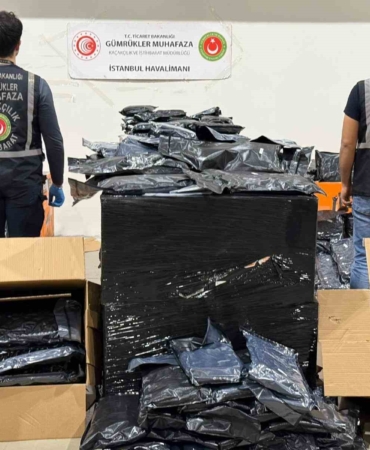 ticaret-bakanligi-hatay-ve-istanbul-havalimaninda-673-milyon-lira-tutarinda-uyusturucu-madde-ele-gecirildi-FYm6GPrG.jpg