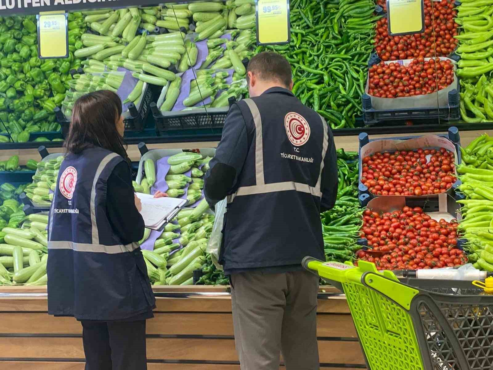 ticaret bakanligindan bayram oncesi marketlerde fiyat ve etiket denetimi 1 gIyFg7Rj